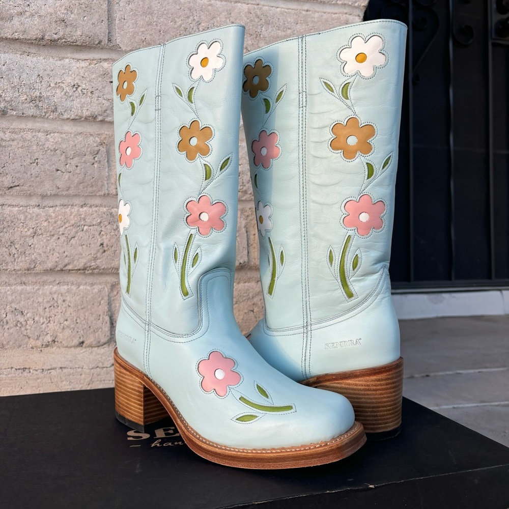 Pastel Blue Floral Sendra boots